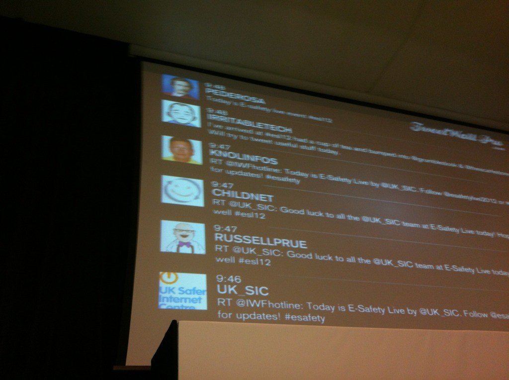 Nice tweet wall!